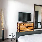 Exklusive 2 Mit Balkon In Lage! شقة *