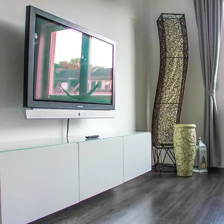 Exklusive 2 Mit Balkon In Lage! Bréma