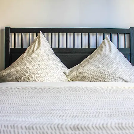 Apartamento Exklusive 2 Mit Balkon In Lage! *