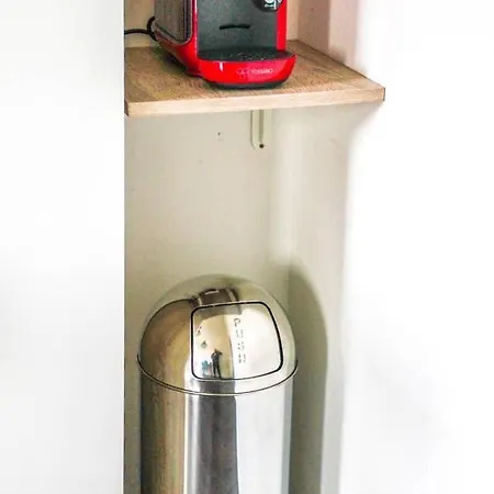 Exklusive 2 Mit Balkon In Lage! Appartement