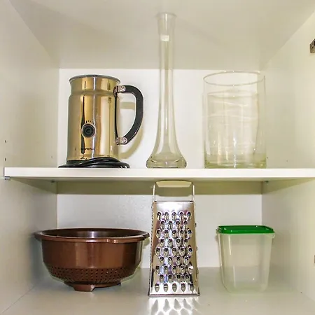 Exklusive 2 Mit Balkon In Lage!