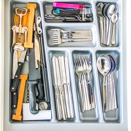 Exklusive 2 Mit Balkon In Lage! Apartment *