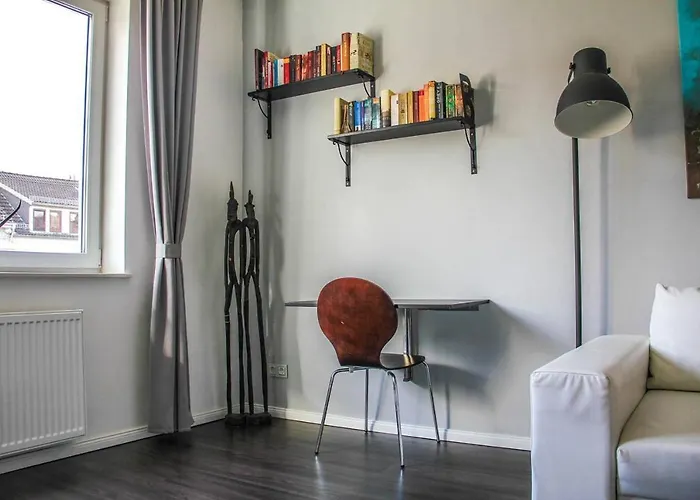 Exklusive 2 Mit Balkon In Lage! Apartment Bremen