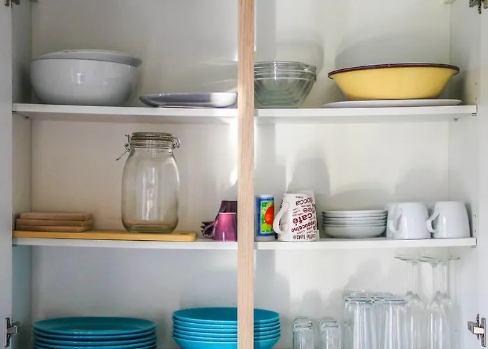 Exklusive 2 Mit Balkon In Lage! *